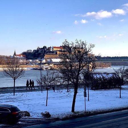 Apartman Danube Novi Sad Eksteriør billede